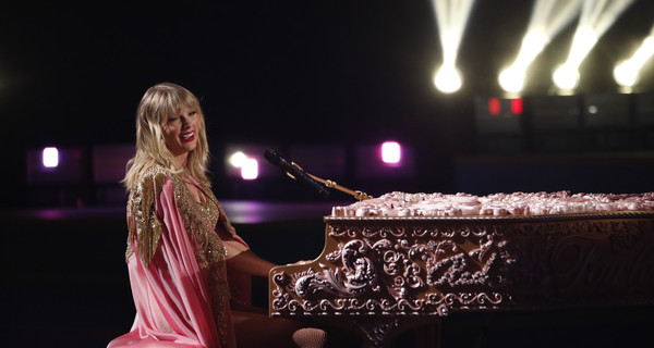 Названы победители American Music Awards 2019