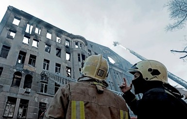 Жертвами пожара в одесском колледже стали уже 5 человек