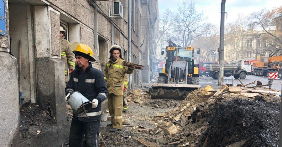 На пожаре в одесском колледже погибли уже 8 человек