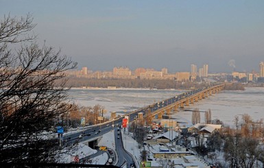 Эксперты о мосте Патона: в любой момент с него могут начать валиться плиты