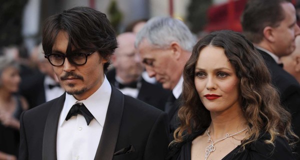 Джонни Депп встретил Рождество с бывшей женой в Париже