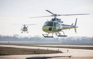 Первые два вертолета H125 Airbus Helicopters для Госпогранслужбы приземлились в Жулянах