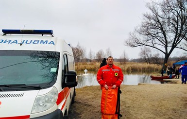 В Харькове после крещенского купания мужчину вернули с того света