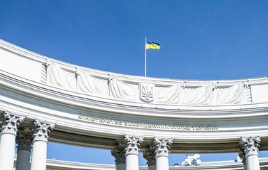 За границей заболел коронавирусом украинский дипломат