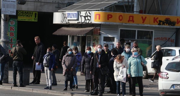 Перегибы карантина: нужно ли было закрывать метро и заставлять носить маски