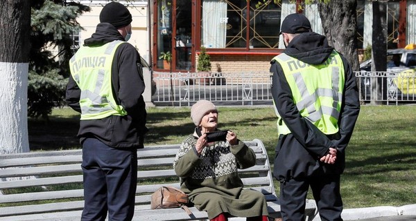 Зашел в магазин без маски, чтобы ее купить: за что выписывают 