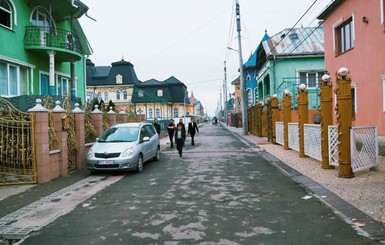 На Закарпатье с цыганским бароном, умершим от коронавируса, простились в закрытом режиме