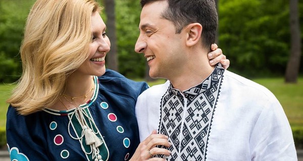 Зеленские сфотографировались в вышиванках и отправили расшитые рубашки Трампам