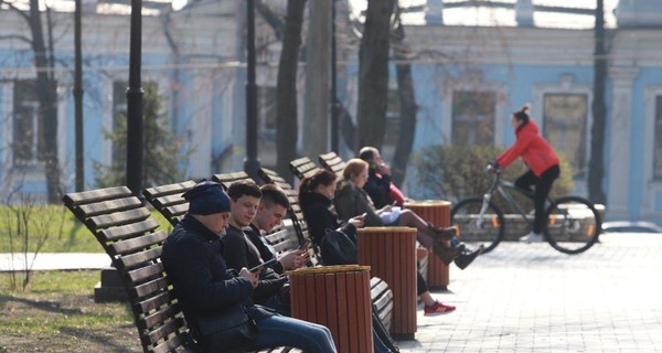 В Минздраве разрешили Киеву пустить наземный транспорт и метро 