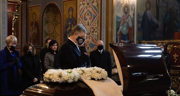 В Украине попрощались с известным политиком Анатолием Матвиенко