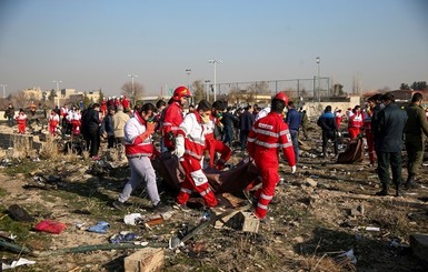 СМИ выяснили, что Иран отправит черные ящики МАУ во Францию. В марте их планировали передать Украине