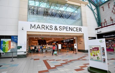 В Marks & Spencer попросили прощения за расистские названия оттенков бюстгальтеров