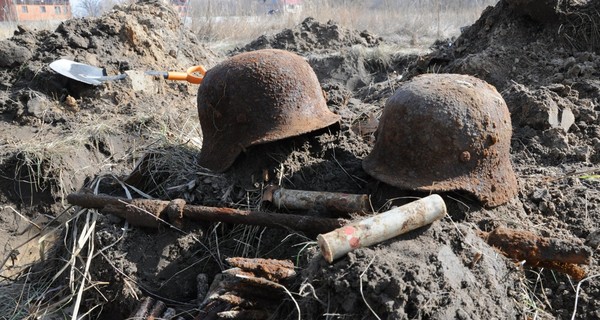 Имя погибшего под Черниговом лейтенанта узнали по номеру комсомольского билета