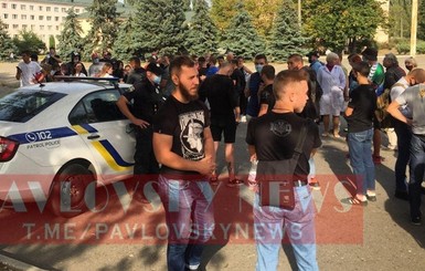 В Минобразования после стычек с полицией пояснили ситуацию с Олимпийским колледжем 