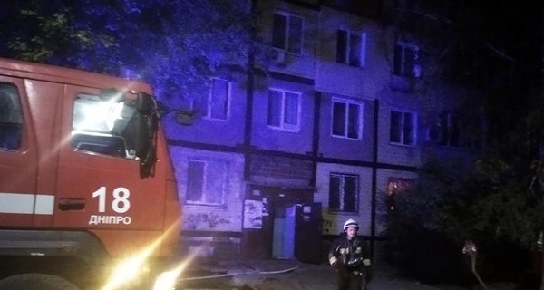 В жилом доме Днепра вспыхнул лифт: эвакуировали 10 человек