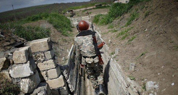 Военный эксперт Олег Жданов: У Украины нет и не может быть фосфорных бомб