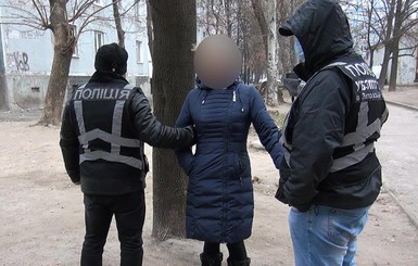 В Запорожье мать сдала 12-летнего сына на 