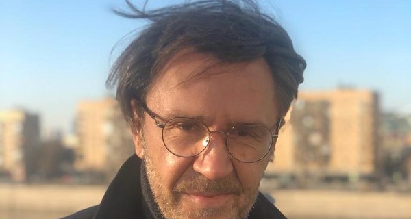 Шнуров отругал сам себя: Сколько можно гавкать? Ты же дяденька большой