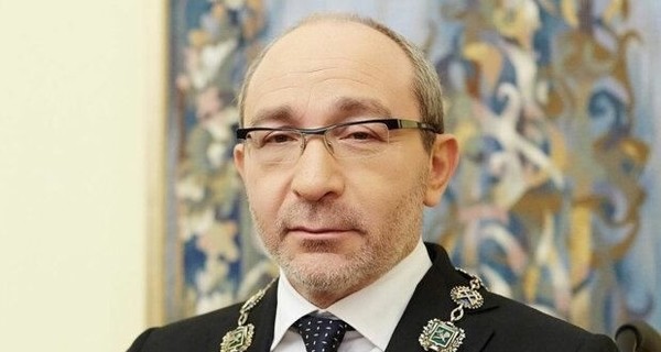 Кернес передал привет харьковчанам и рассказал, когда планирует вернуться