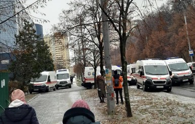 Врачи в травмпунктах Киева: Разговаривать некогда. У нас масса пострадавших