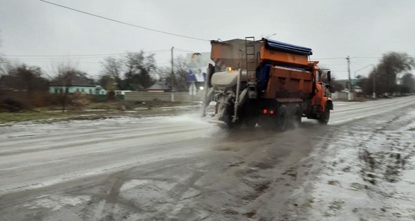 Непогода в Украине оставила без света 107 населенных пунктов