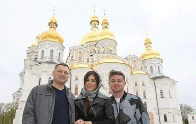 Ани Лорак показала архивный снимок с братьями: Одна банда, одна семья