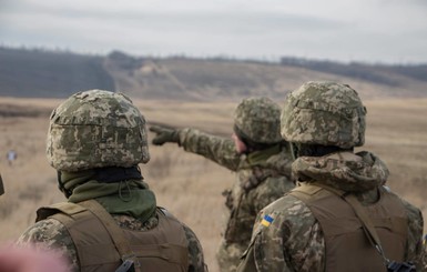 В Рождество украинские военнослужащие открыли ответный огонь на Донбассе