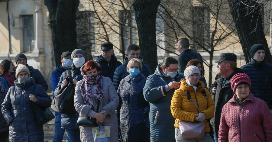 В Минздраве заявили, что им удалось пресечь волну коронавируса