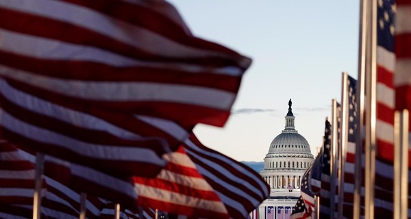 Посольство США поддержало блокировку телеканалов: Украина приложила усилия против влияния России