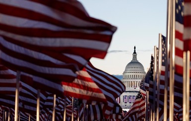 Посольство США поддержало блокировку телеканалов: Украина приложила усилия против влияния России