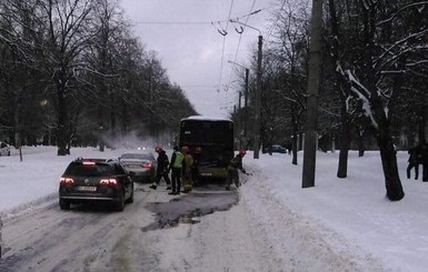 Во Львове на ходу загорелся пассажирский автобус