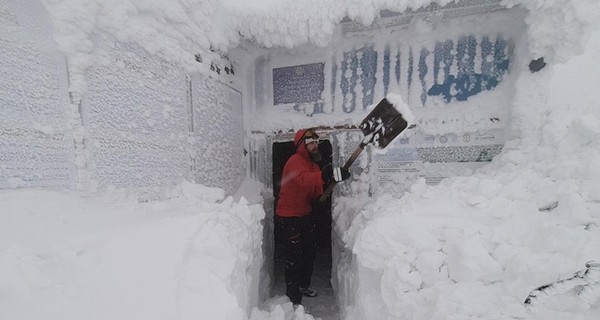 Из-за непогоды в Украине ограничили движение на дорогах. Что синоптики обещают 13 февраля