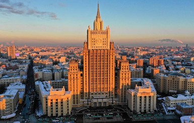 МИД России отреагировало на протест Украины из-за нападения на консульство в Санкт-Петербурге