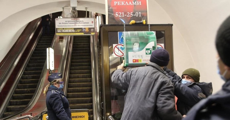 В Киеве 14 марта могут ограничить вход на три станции метро