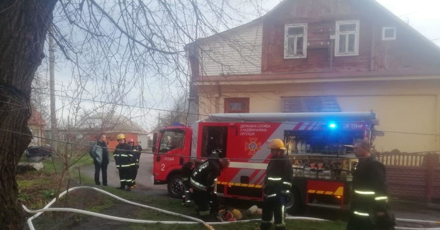 В Луцке на пожаре сгорела семья