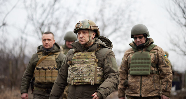 Зеленский: Украина начеку, но приветствует уменьшение войск на границе 