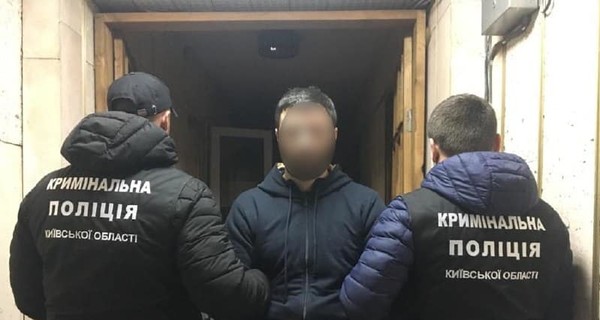 В Киевской области воры украли из элитного поместья 15 часов стоимостью более 3 млн грн 