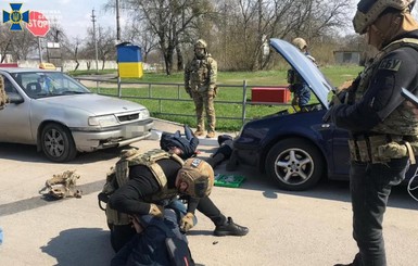 СБУ задержала организатора преступной группы, которая подделывала паспорта стран Евросоюза