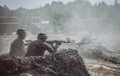 В празднование Пасхи российские военные обстреляли украинские позиции на Донбассе