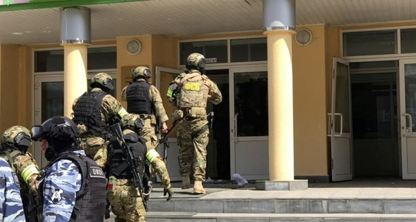 В РФ назвали имена убитых и пострадавших во время стрельбы в школе Казани