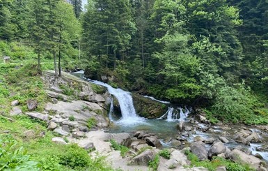 Водопад Каменка, где погиб львовский школьник, оградят сеткой