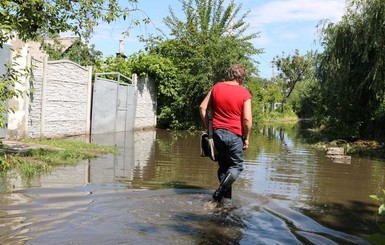 В Украине подтоплены десятки жилых домов, более 50 населенных пунктов остались без света