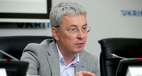 Министр культуры Ткаченко ответил телеведущей, которая обвинила его в расизме