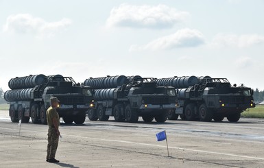 В Минобороны показали новые фото и видео с репетиций военного парада