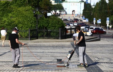 Последствия дрифта на Софийской площади будут устранять несколько дней