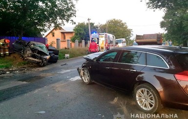 В Черновицкой области таможенник устроил смертельное ДТП и сбежал