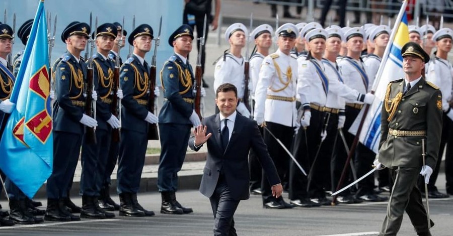 Владимир Зеленский в День Независимости: Мы - молодая страна с тысячелетней историей