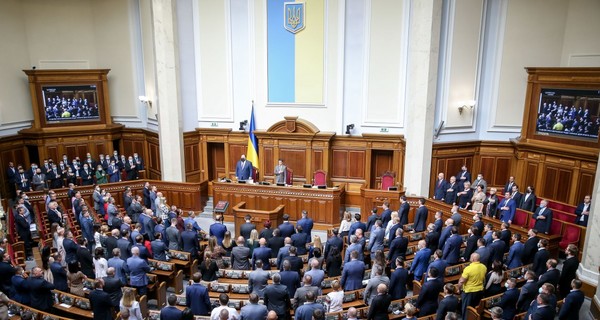 Рада у вівторок таки розгляне закон про олігархів, хоча Разумков знаходить ситуацію дивною