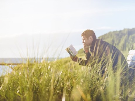 Від інформаційної гігієни до біохакінга: 6 несподіваних книг з саморозвитку