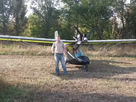 Льотчик-самоучка з Тернопільщини: З дружиною домовилися: спочатку житло, автомобіль, а потім - літак